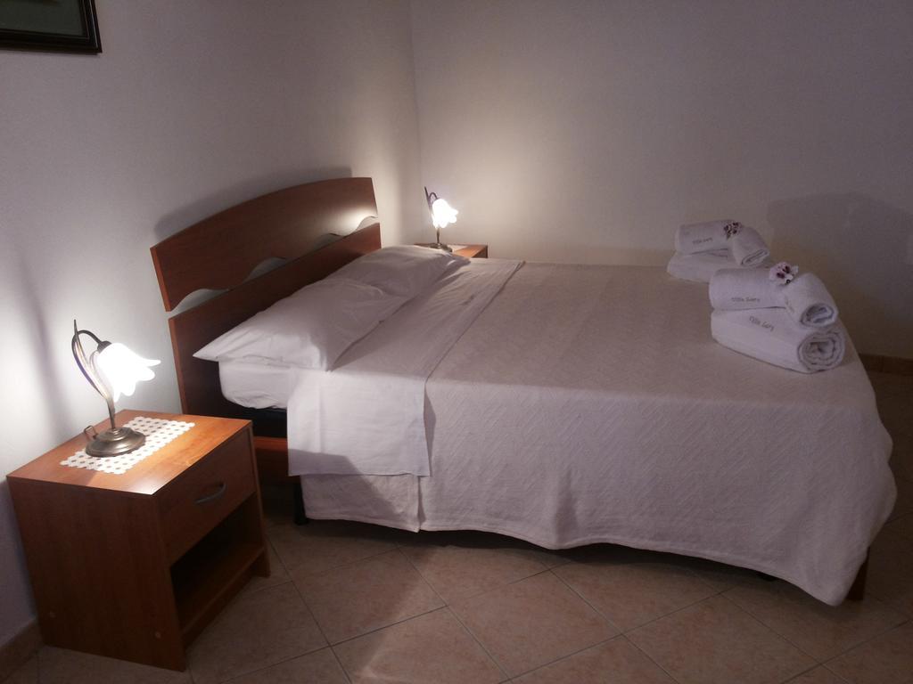 Case Vacanze Villa Lory Malfa  Værelse billede